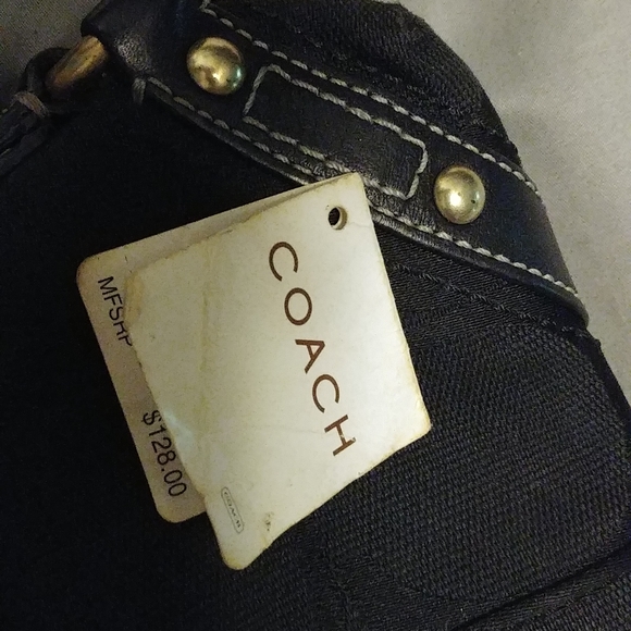 Coach Convertible Wristlet - Picture 8 of 8